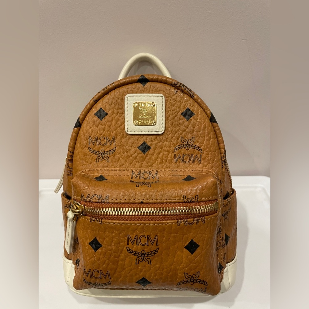 MCM X-mini stark backpack in cognac 🤎